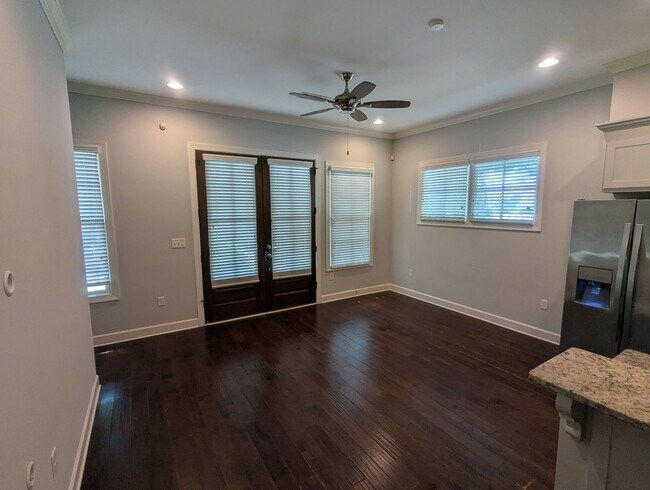 Foto del edificio - 2136 8th St