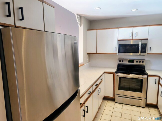 Foto del edificio - 15 Perry Ave