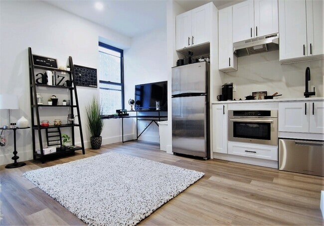 Photo - Broadway Apartment