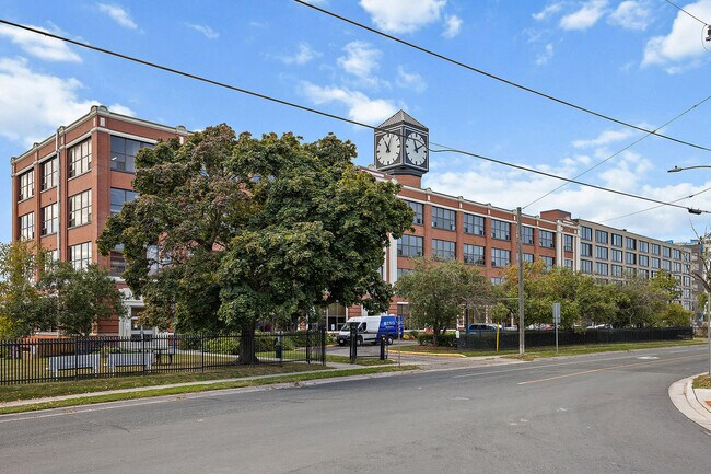 Photo du bâtiment - Time Square Apartments