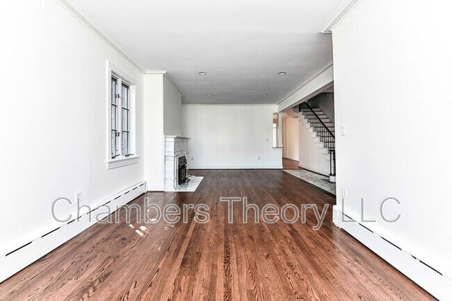 Foto del edificio - 3222 Klingle Rd NW