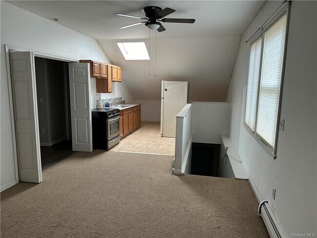 Building Photo - 852 Freedom Plains Rd