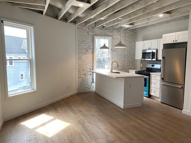 Kitchen and Dining - 2258 W 10th St
