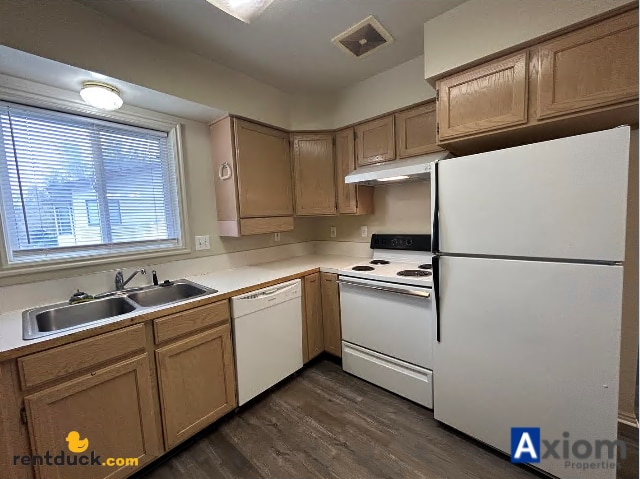 Building Photo - 1819 S Von Elm St