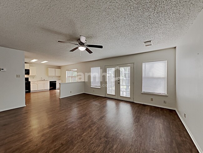 Building Photo - 13352 Pecan Glade