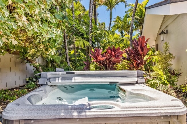Building Photo - Hale Ohana: Bright Kailua Retreat w/hot tub, Lush Tropical Pool, Walk to Beach
