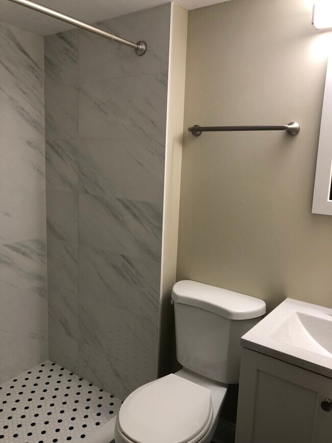 Foto del edificio - 7305 W 157th St