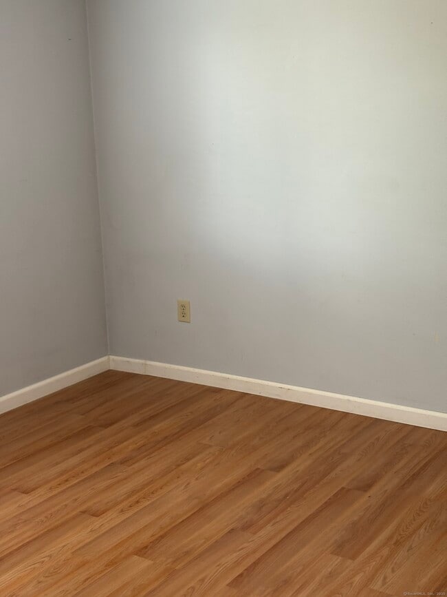 Building Photo - 27 Crows Nest Ln