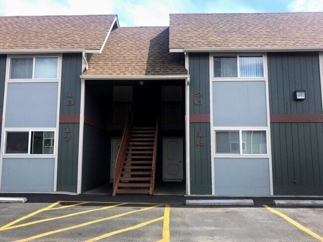 Foto del edificio - 140 NE Atkinson Ct