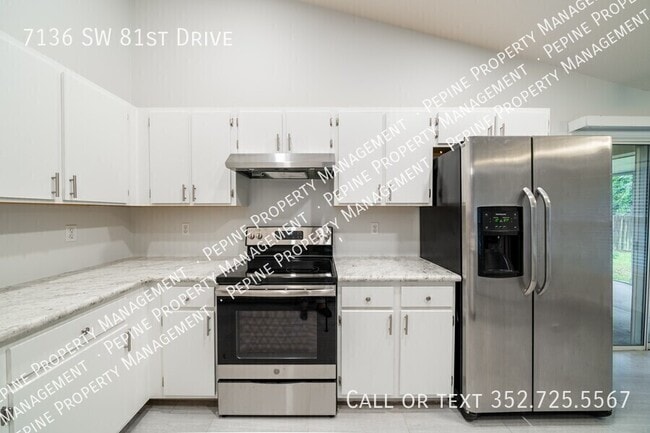 Building Photo - 7136 SW 81st Dr
