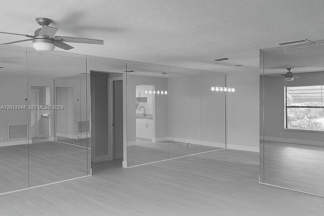 Foto del edificio - 4751 NW 12th Dr