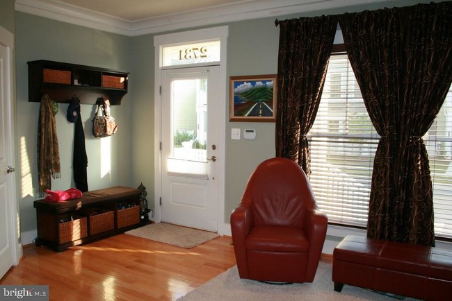 Foto del edificio - 2731 Linden Ln