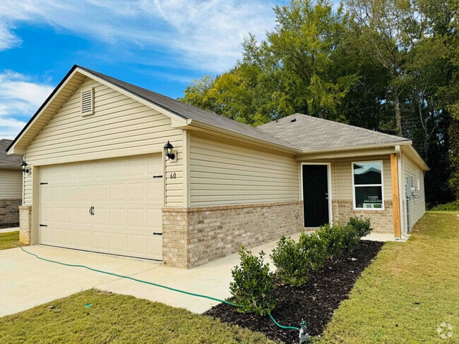 Building Photo - 60 Jonathan Dr
