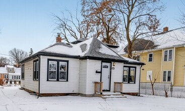 Building Photo - 1631 W Custer Ave