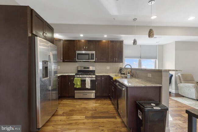 Foto del edificio - 727 S 50th St