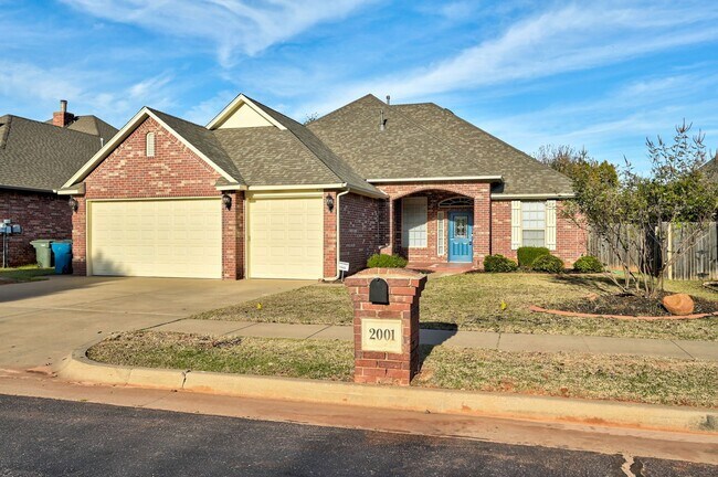 Foto del edificio - Remodeled 3BD/3BTH Home In  Cedar Pointe G...