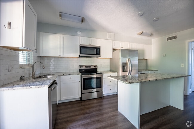 1BR, 1BA - 550SF - Kitchen - The Corvette Apartments