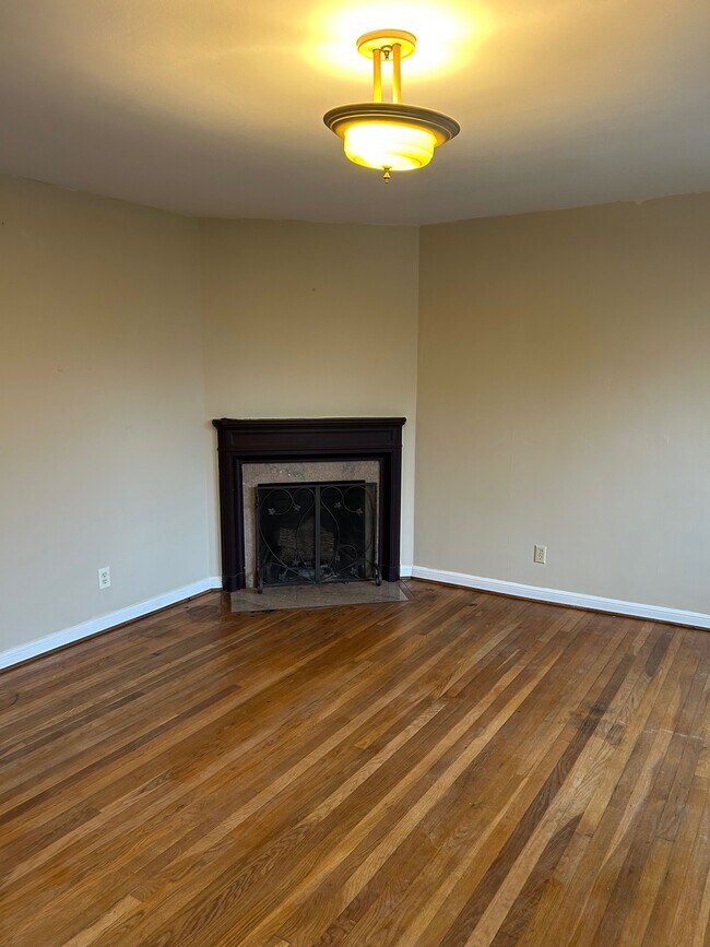 Foto del edificio - 2009 Elmwood Ave