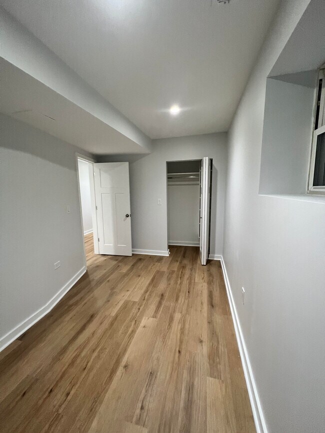 Foto del edificio - 1452 N Fairfield Ave