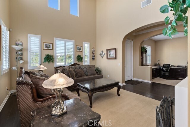 Building Photo - 15955 Skyridge Dr