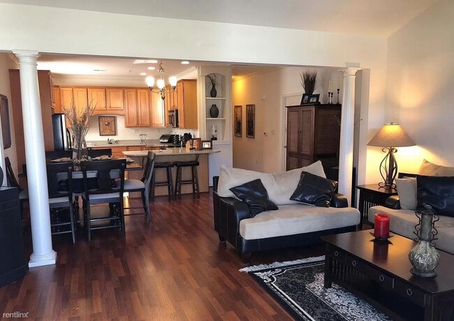Building Photo - 3 br, 2 bath Condo - 8 Margate Road