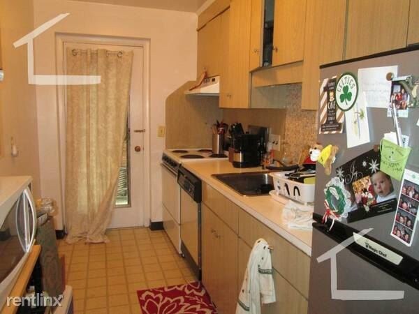 Foto del edificio - 4 Commonwealth Ct