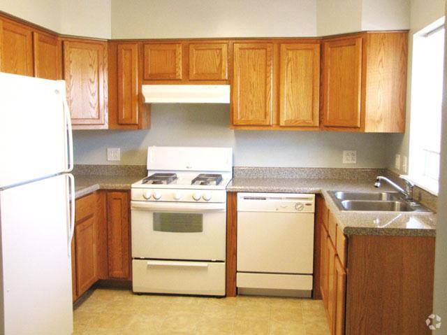 Kitchen - Starwood Apartments