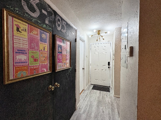 Photo - 4000 SW 23rd St Apartment