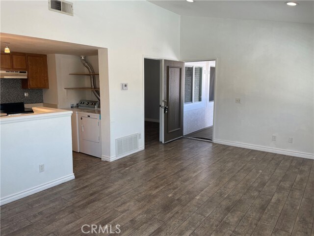 Building Photo - 3633 Country Oaks Loop