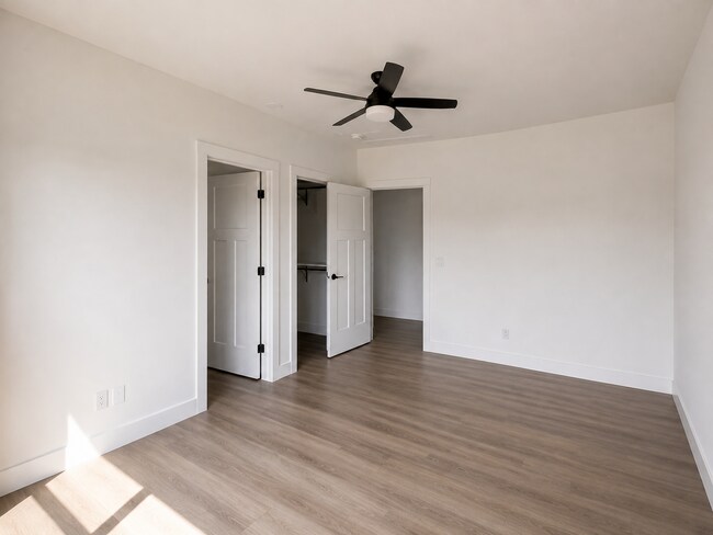 Building Photo - 6306-6308 Decker Lane