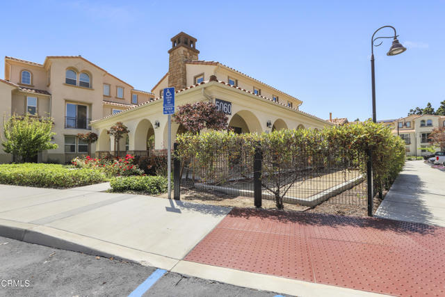 Building Photo - 5036 Robles St