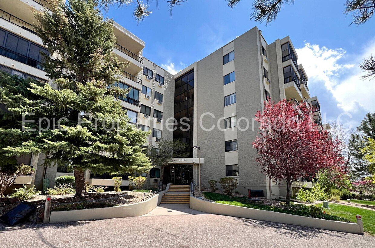 Primary Photo - 13800 E Marina Dr