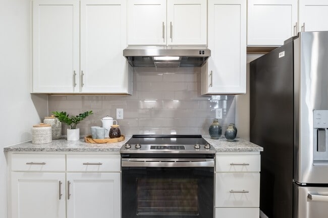 Modern Touch - The Alloro at University Groves