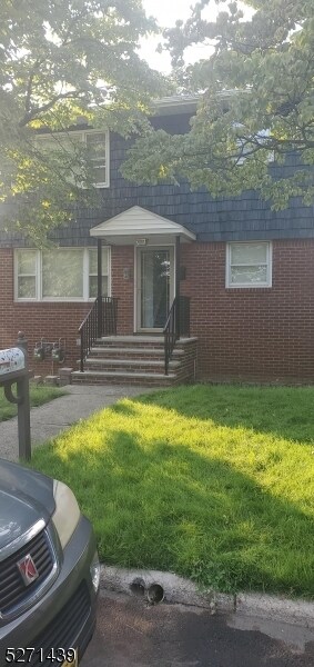 Foto del edificio - 331 Boxwood Ct