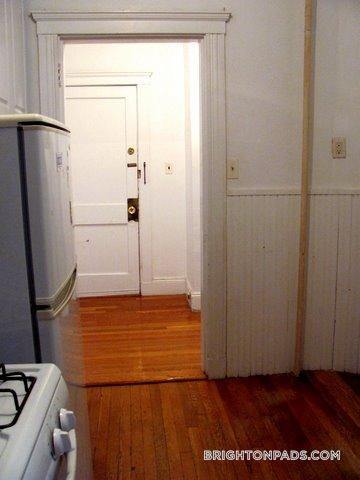 Foto del edificio - 185 Chestnut Hill Ave