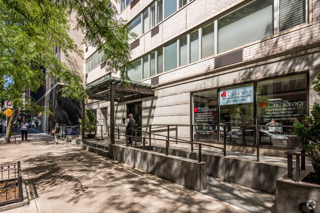 Foto del edificio - 211 East 51st Street Condominium