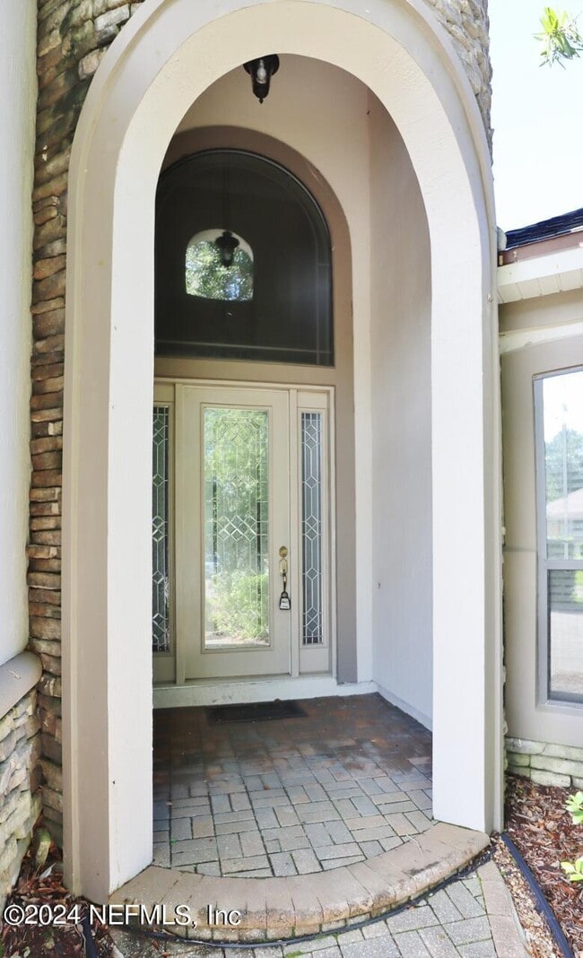 Building Photo - 13124 Highland Glen Way E