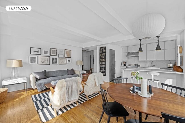 Foto del edificio - 470 W 24th St