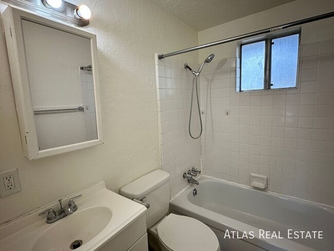 Building Photo - 921 W 1100 N