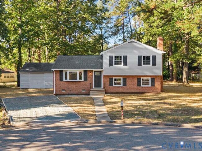 Foto del edificio - 10303 Edgebrook Ct