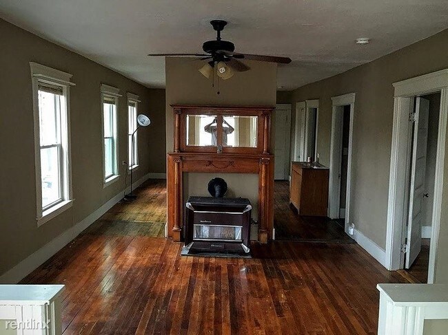 Building Photo - 2 br, 1 bath Condo - 75 Mill Street 1