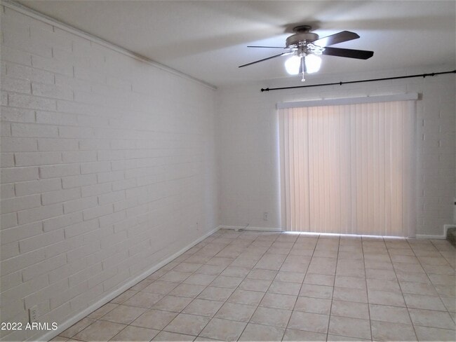 Foto del edificio - 4925 N 73rd St