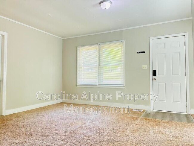 Foto del edificio - 1138 Browns Ave