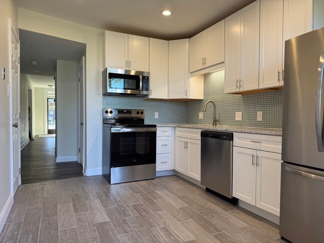 Cocina renovada - 2315 Park Ave