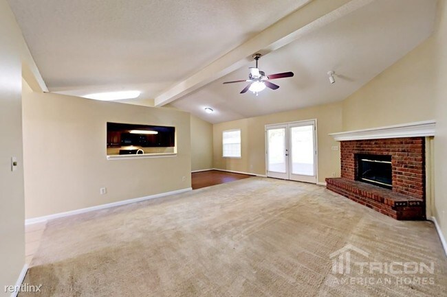 Building Photo - 4399 Princess Labeth Ct W