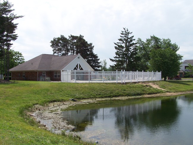 Building Photo - Falcon Woods Apartments