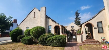 Building Photo - 2029 Addison Way