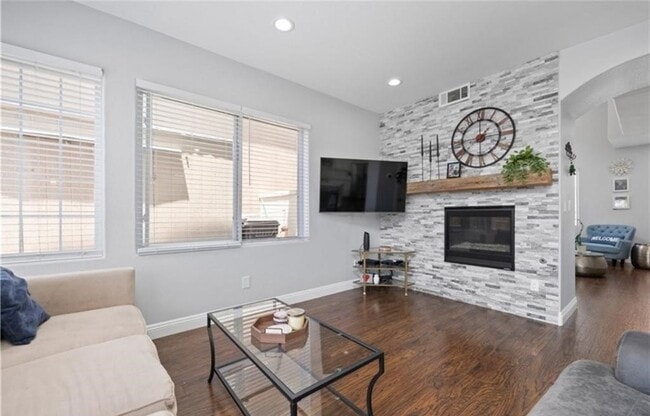 Building Photo - 7805 Garfield Ave