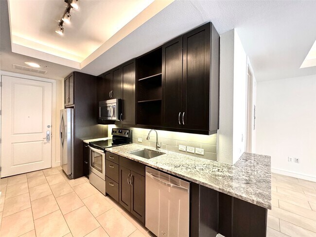 Foto del edificio - 2303 Mid Ln