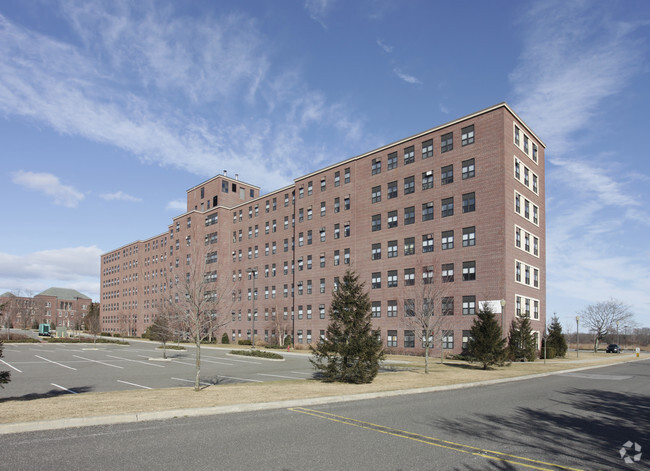 Foto del edificio - COURT PLAZA SENIOR APARTMENTS